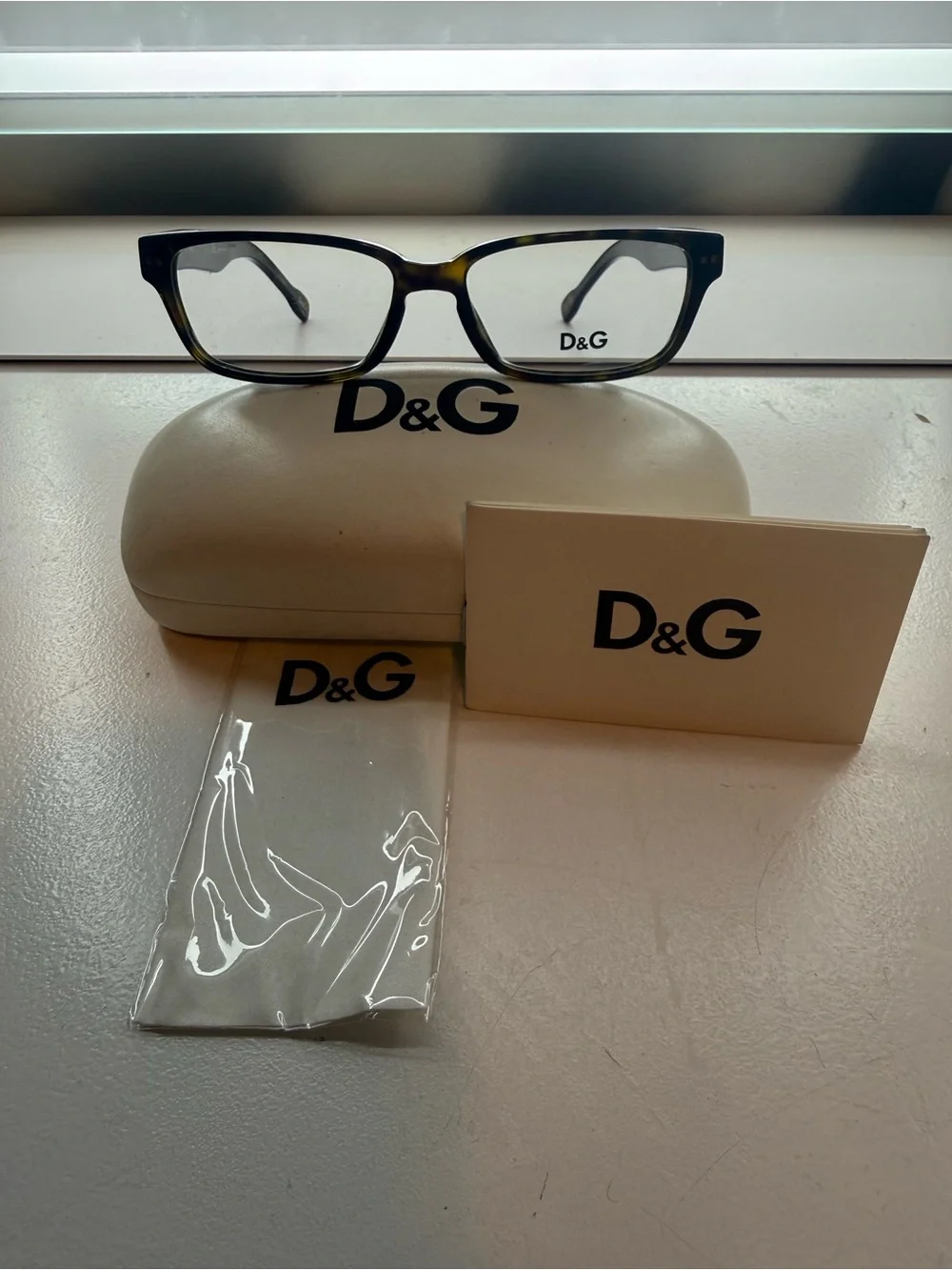 Brand new D&G Tortoiseshell Rectangular Frame Eyeglasses with Case and Pouch